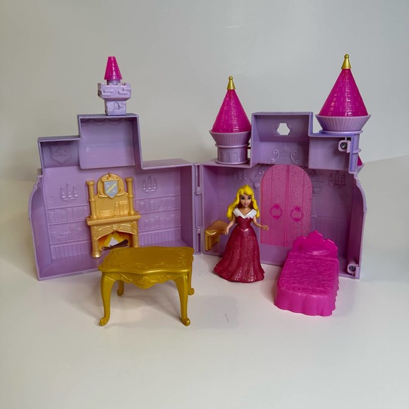 Disney Princess Sleeping Beauty 2009 Aurora Castle Playset - Picture 6 of 8